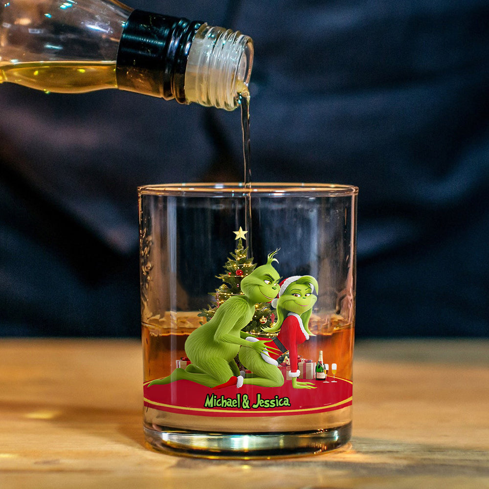 Noël en couple - Cadeau Grinchmas - Verre à whisky personnalisé avec étole de Noël