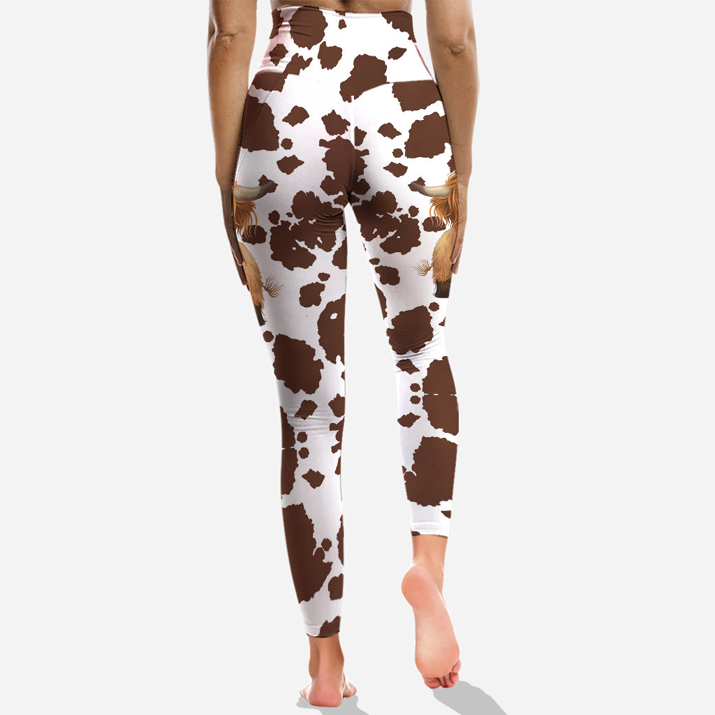 Juste une fille qui aime les vaches des Highlands - Sweat à capuche et legging personnalisés avec motif vache des Highlands