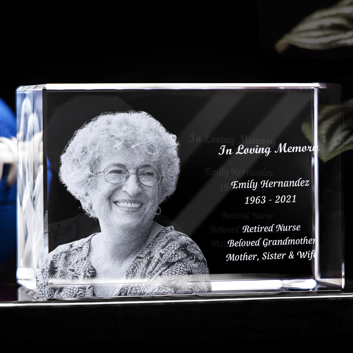 En souvenir de - Cadeau commémoratif pour la perte d'un être cher - Lampe en cristal cubique 3D gravée au laser et personnalisée